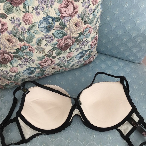 (NWOT) Victoria’s Secrets Black Lace Push-Up (34D) - Picture 7 of 8